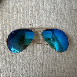 Rayban blue aviators
